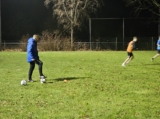 Training S.K.N.W.K. JO19-1 op het oude trainingsveld (3/23)